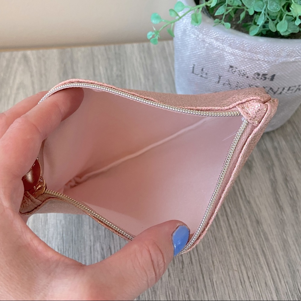 (4/$14) NWOT Cosmetic Bag - Picture 3 of 4